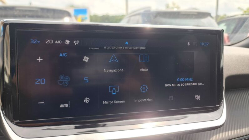 
								Peugeot 2008 1.2 benzina Allure – 2024 full									