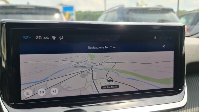
								Peugeot 2008 1.2 benzina Allure – 2024 full									