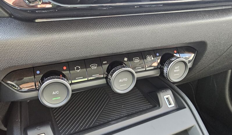 
								Citroën C4 1.2 PureTech 129 cv – Km Zero full									